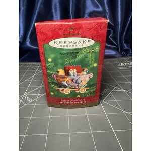 Hallmark Keepsake 2000 Safe In Noah's Ark Christmas Ornament